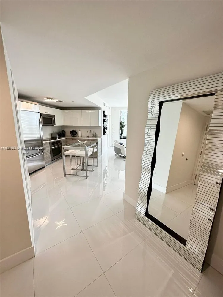 Brickell House #3101 image #7