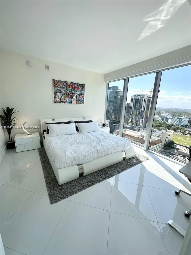 Brickell House #3101 image #9