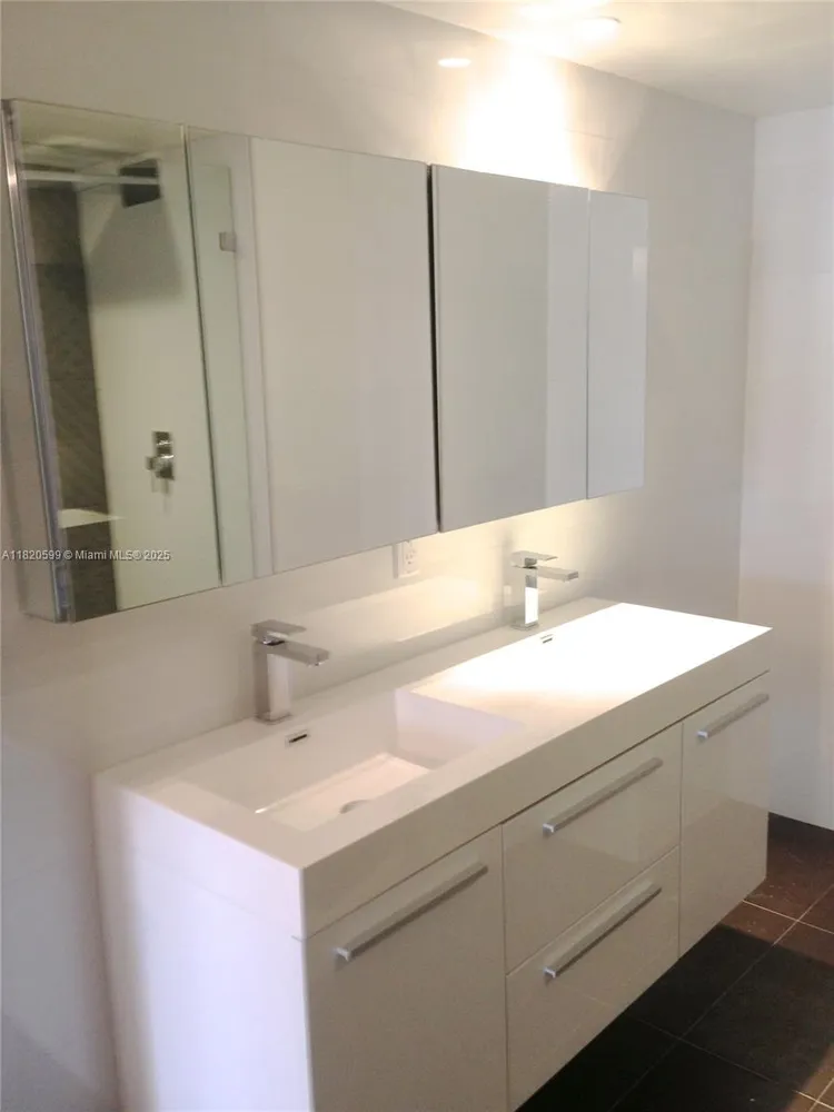 Rimini Beach #1104 image #12