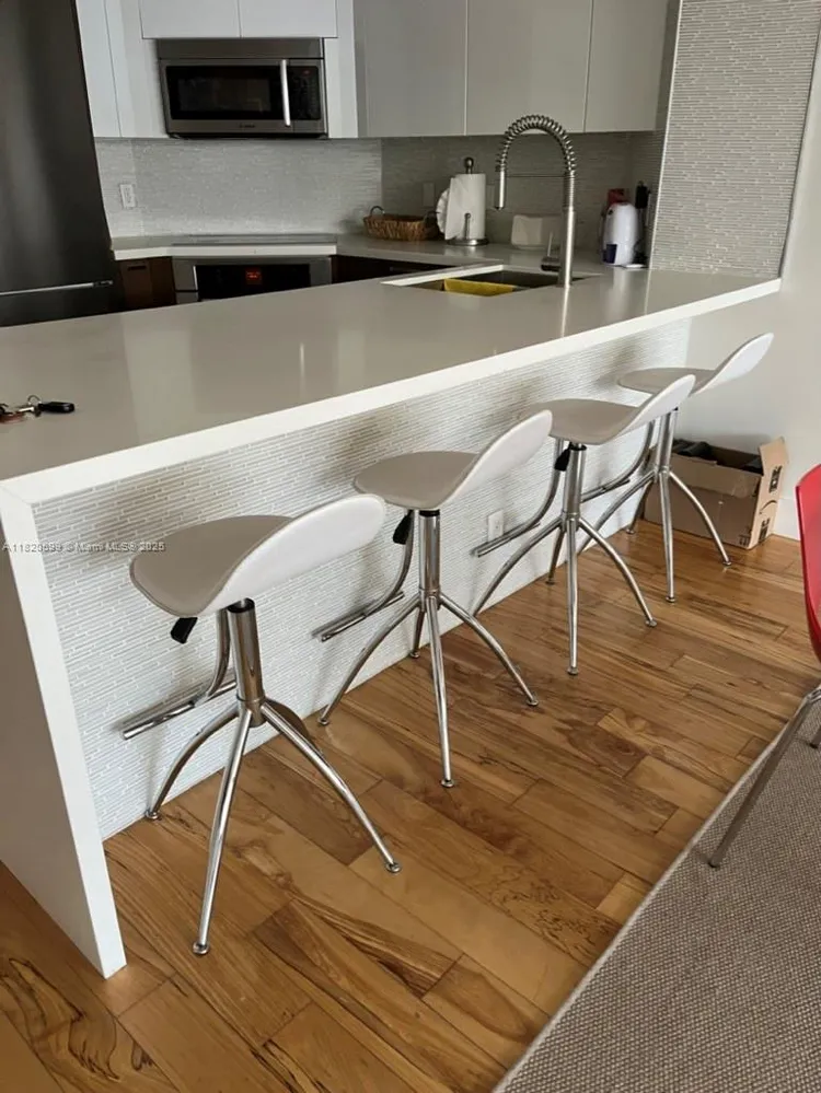 Rimini Beach #1104 image #6