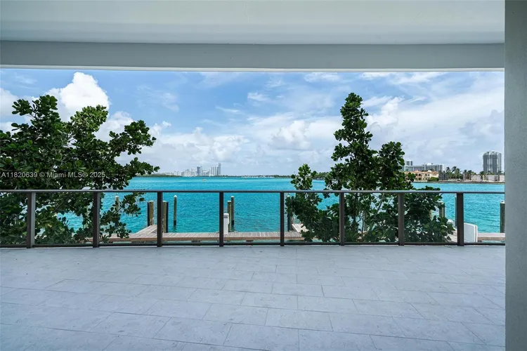 Onda Residences #202 image #13