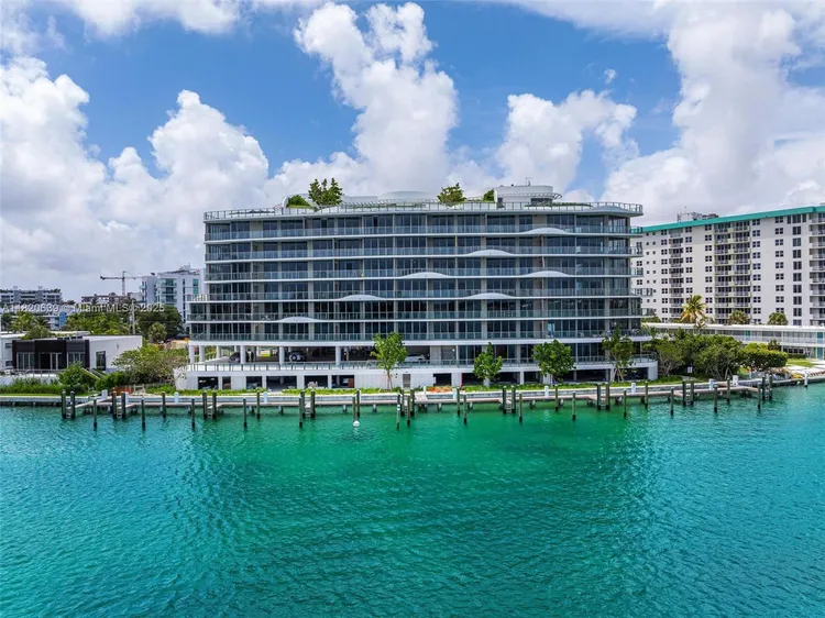 Onda Residences #202 image #27