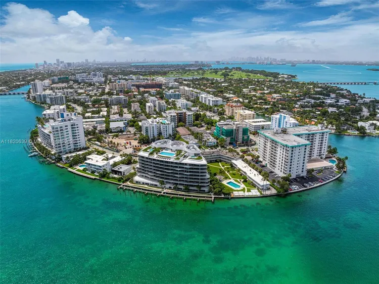 Onda Residences #202 image #31