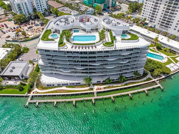 Onda Residences #202 image #34