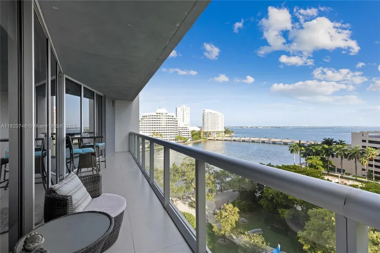 Icon Brickell II #905 image #21