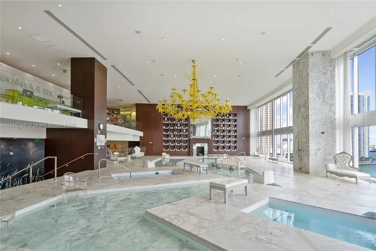 Icon Brickell II #905 image #27