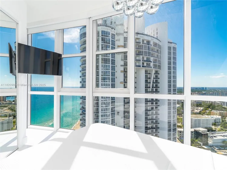 Trump Royale #4709A image #18