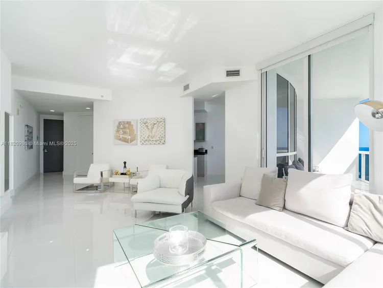 Trump Royale #4709A image #7