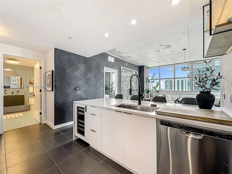 Midtown 4 #H1215 image #11