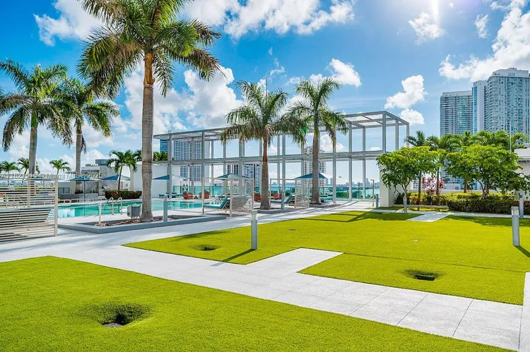 Midtown 4 #H1215 image #61