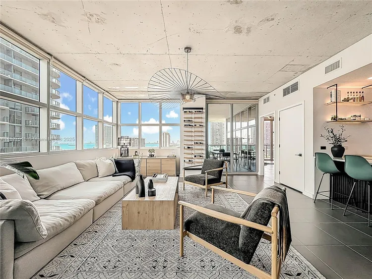 Midtown 4 #H1215 image #7