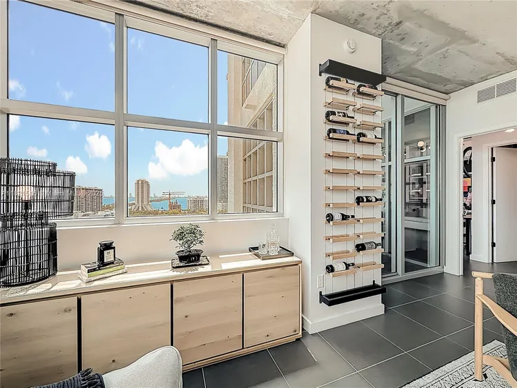 Midtown 4 #H1215 image #9