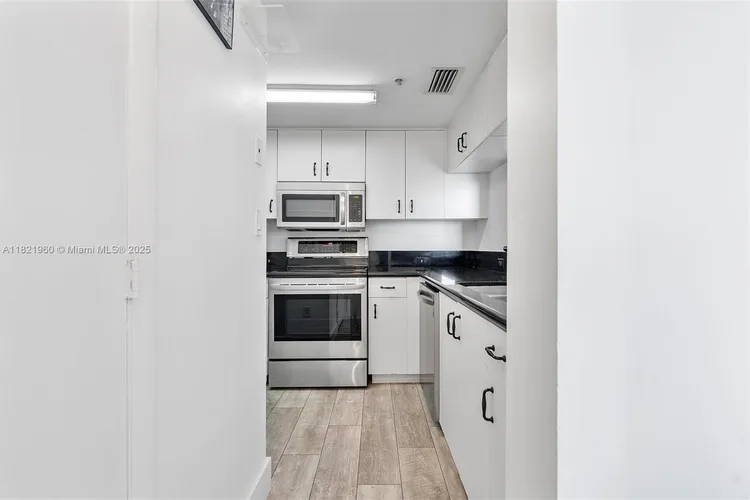 Floridian #2106 image #11