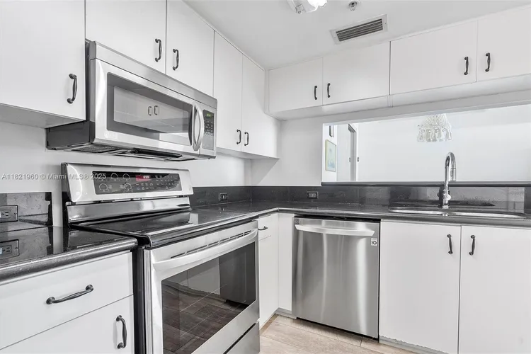 Floridian #2106 image #13