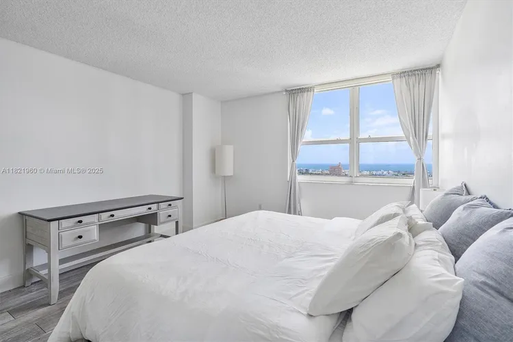 Floridian #2106 image #16