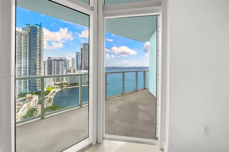 Quantum on the Bay #2104 image #12