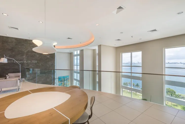 Quantum on the Bay #2104 image #35