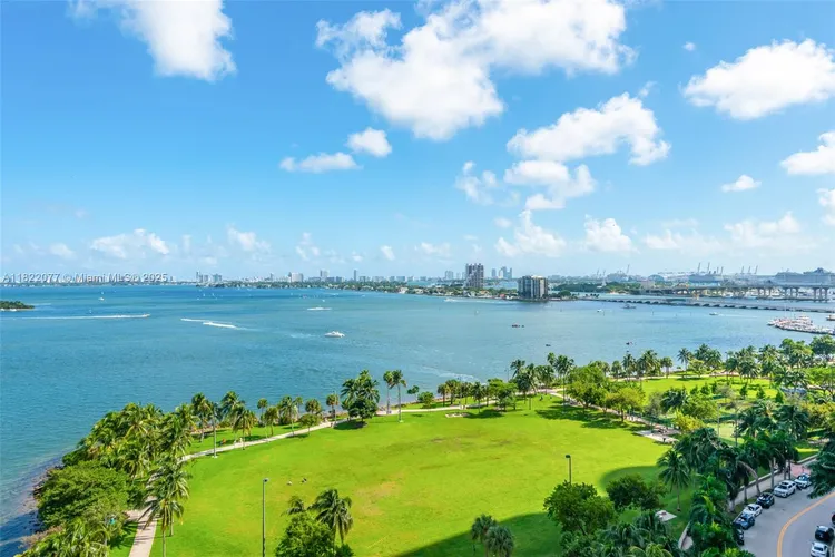 Quantum on the Bay #2104 image #41