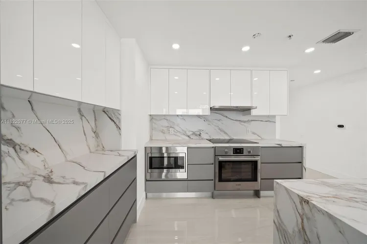 Quantum on the Bay #2104 image #6