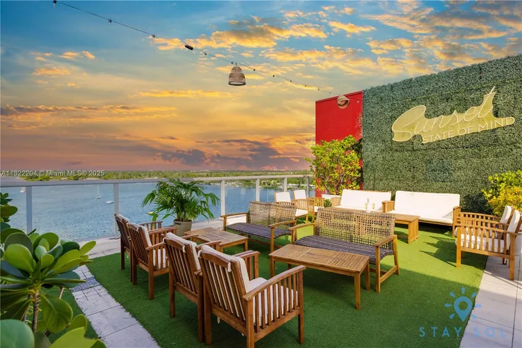 Costa Hollywood #N521 image #45