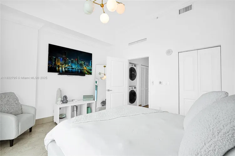 360 Condo #PH1 image #54