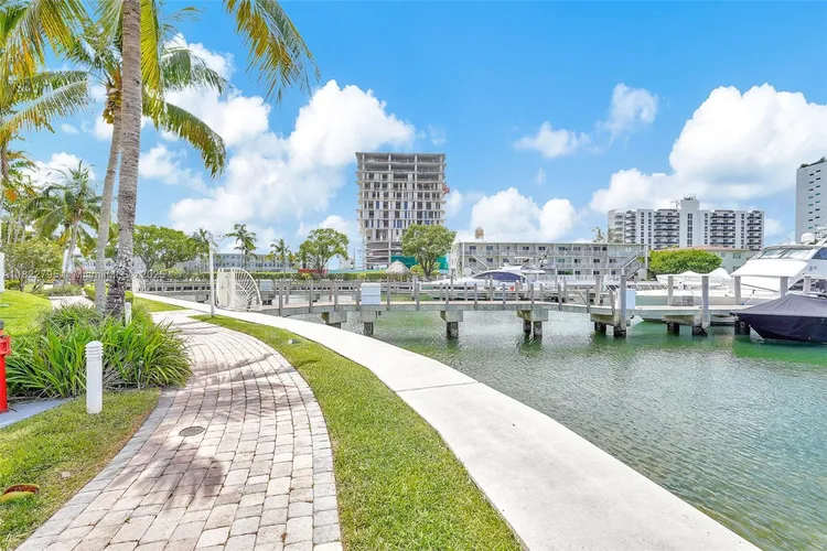 360 Condo #PH1 image #64