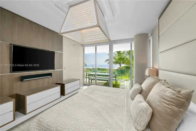 321 Ocean Drive #200 image #13