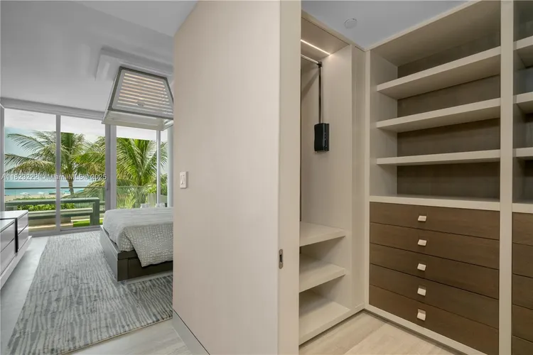 321 Ocean Drive #200 image #16