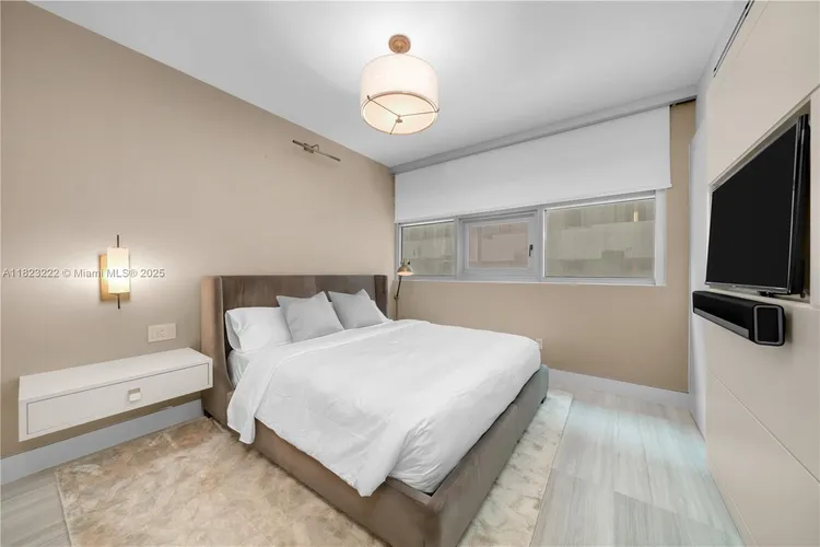 321 Ocean Drive #200 image #23