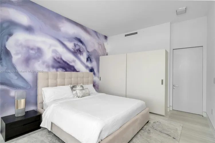 321 Ocean Drive #200 image #32