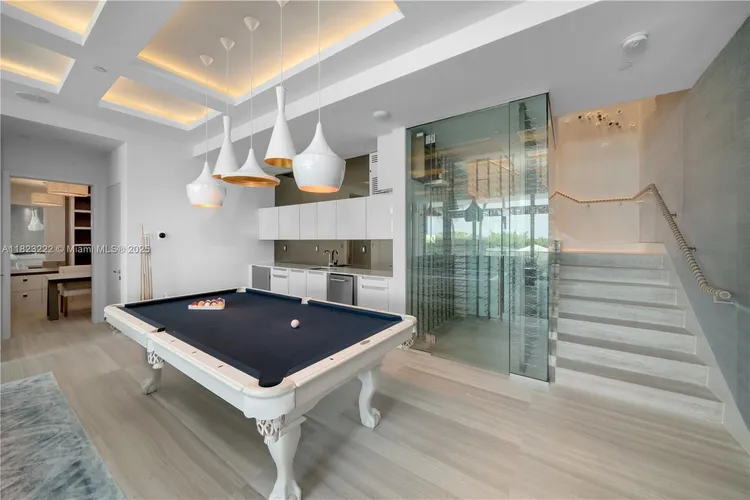 321 Ocean Drive #200 image #36