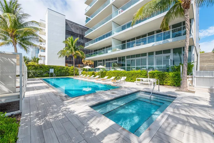 321 Ocean Drive #200 image #40