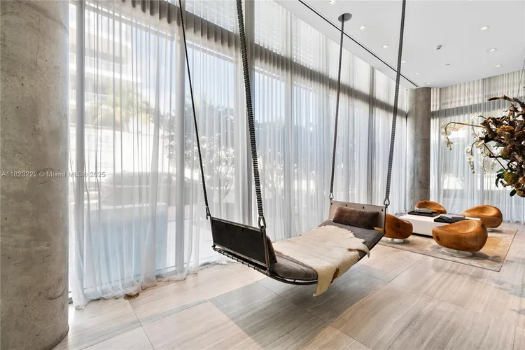 321 Ocean Drive #200 image #45