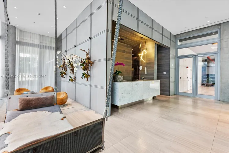 321 Ocean Drive #200 image #47