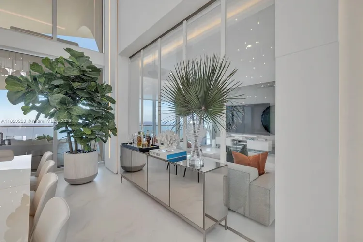 Jade Signature #5103 image #10