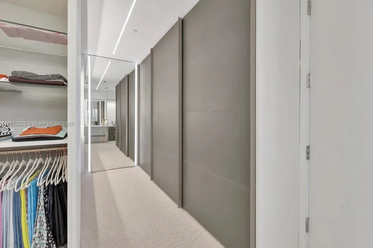 Jade Signature #5103 image #28