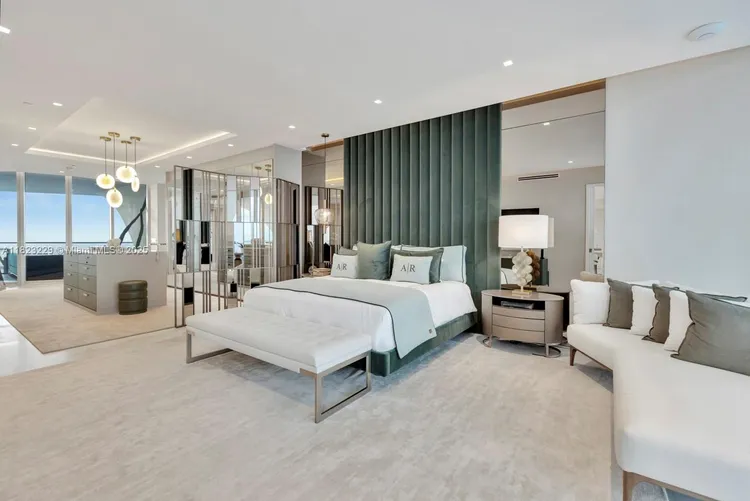 Jade Signature #5103 image #31