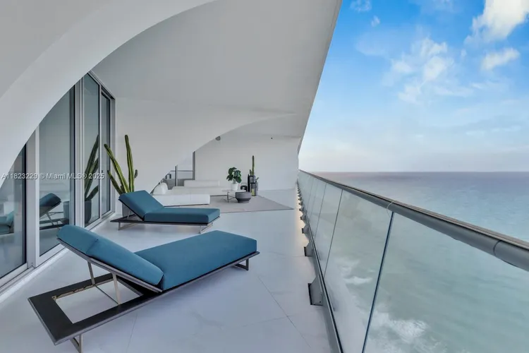 Jade Signature #5103 image #42