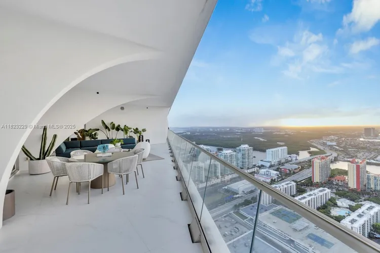 Jade Signature #5103 image #48