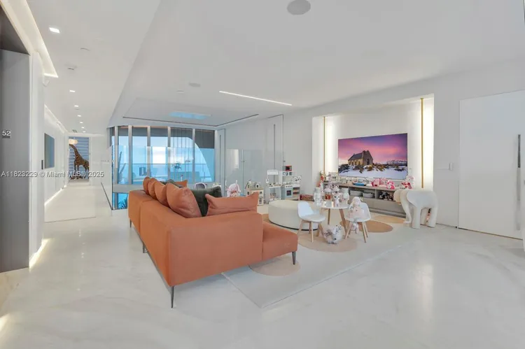 Jade Signature #5103 image #55