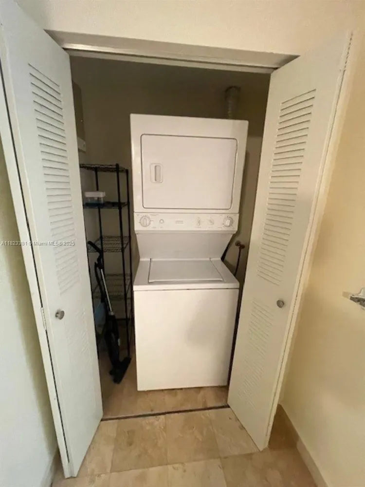 Lofts at Mayfair #204 image #15