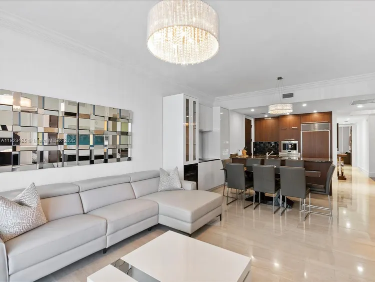 Trump Tower 2 #2002 image #10