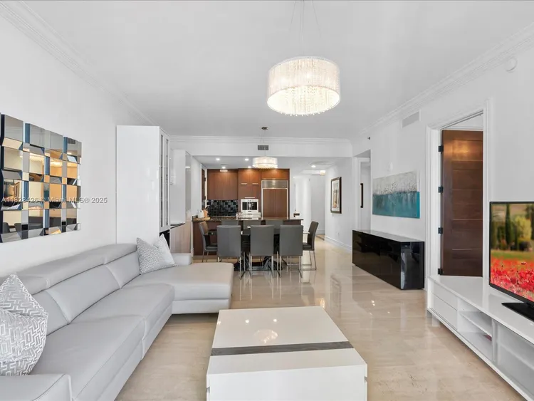 Trump Tower 2 #2002 image #11