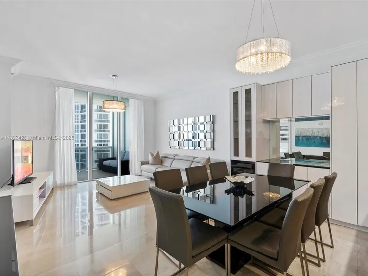 Trump Tower 2 #2002 image #12