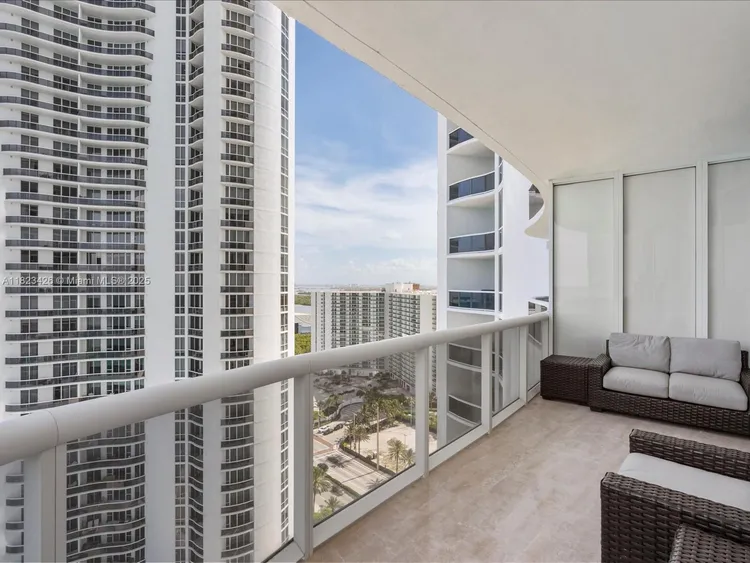 Trump Tower 2 #2002 image #28