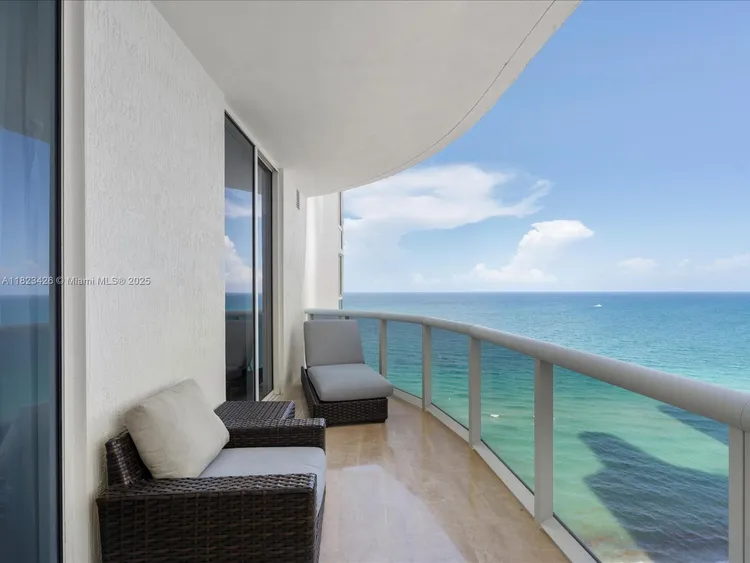 Trump Tower 2 #2002 image #29