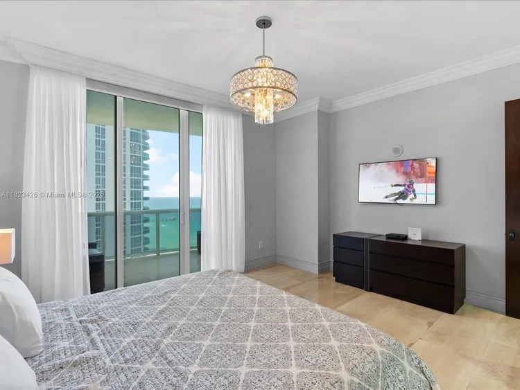 Trump Tower 2 #2002 image #36