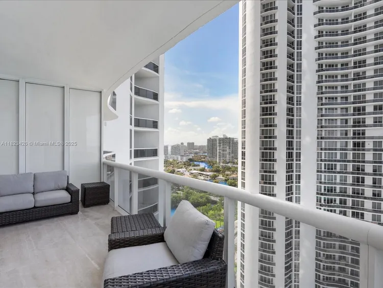 Trump Tower 2 #2002 image #50