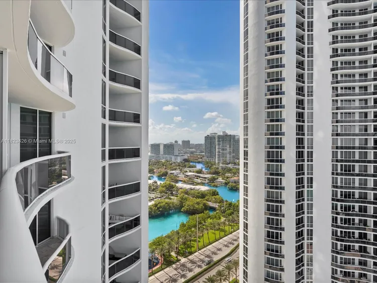 Trump Tower 2 #2002 image #57