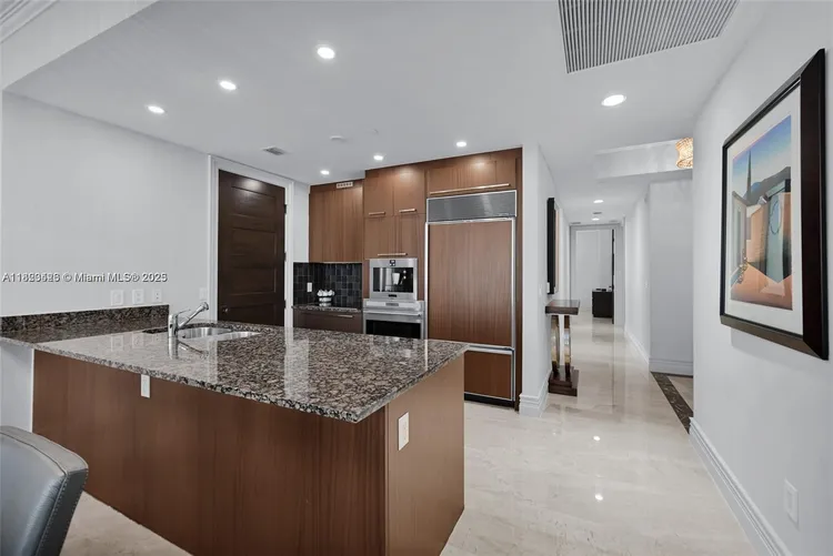 Trump Tower 2 #2002 image #6